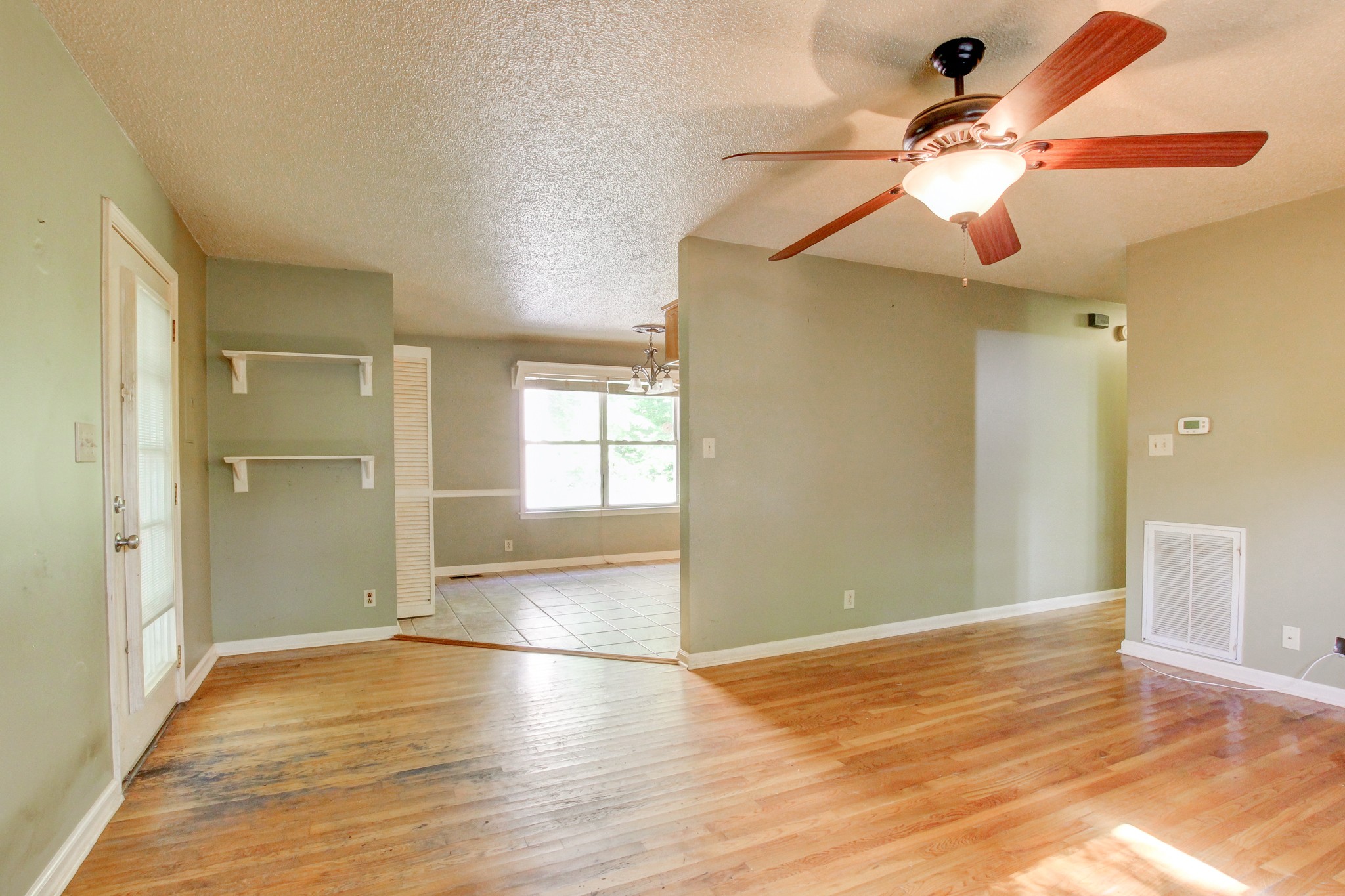 2092 Sanders Road Clarksville, TN 37043 - Photo 12 of 42 Gallery Image 12