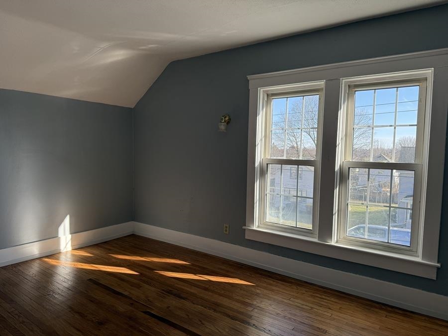 816 West Pleasant Street Freeport, IL 61032 - Photo 28 of 42 a room with window