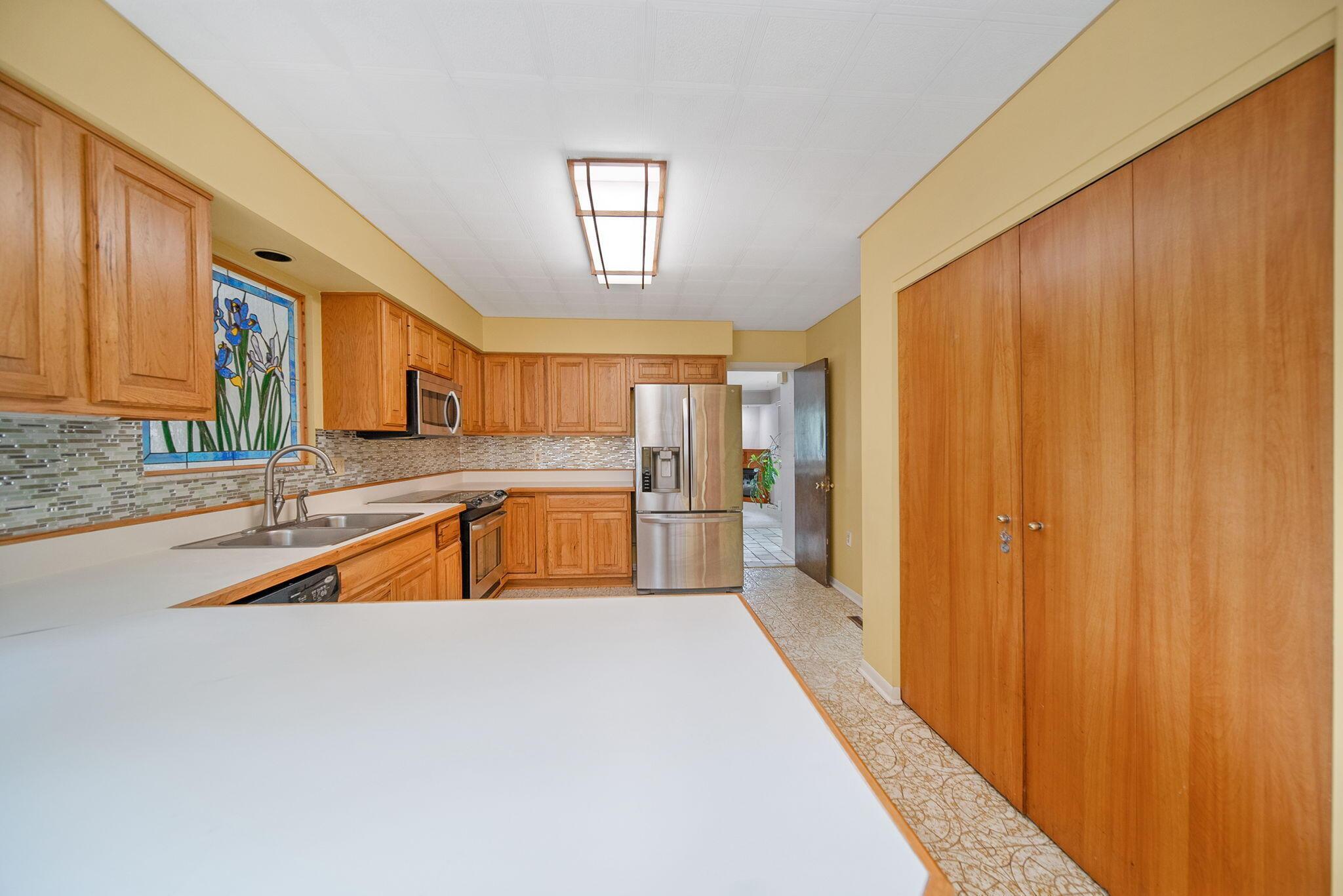 6694 Merwin Road Columbus, OH 43235 - Photo 17 of 80 12-web-or-mls-DSC08607