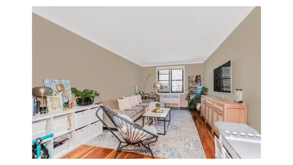 $224,000 | 512 Kappock Street, Unit 3J | Spuyten Duyvil