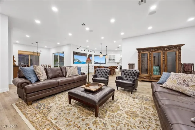 $1,500,000 | 805 Lake Hill Drive, Boulder City, NV 89005