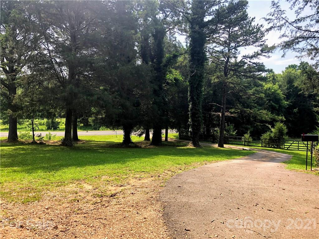 373 North Burris Road Sharon, SC 29742 - Photo 21 of 36 a view of a park