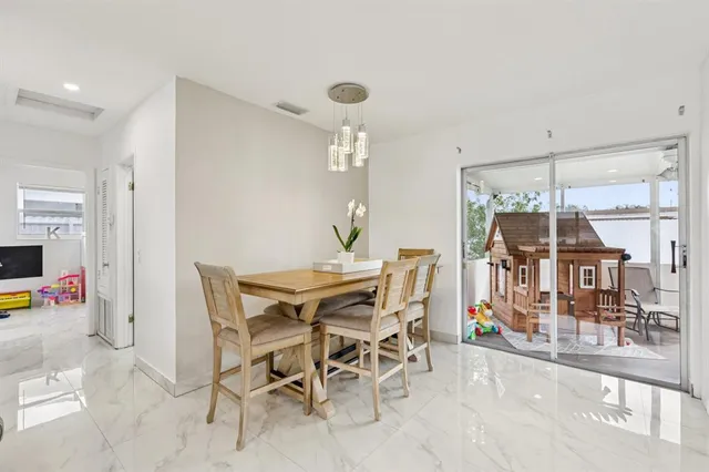 $475,000 | 8700 Northwest 11th Street, Pembroke Pines, FL 33024