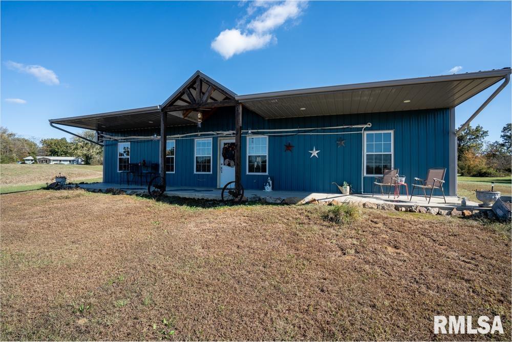 13261 North Casey Road Marion, IL 62959 - Photo 2 of 37