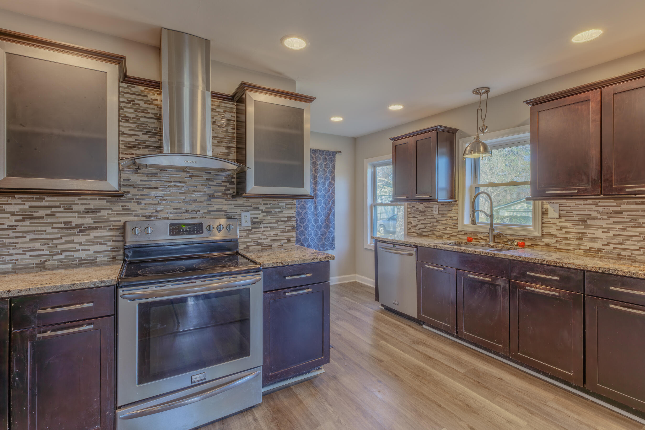 937 James Avenue Chattanooga, TN 37421 - Photo 8 of 32 937 James Ave HD-42