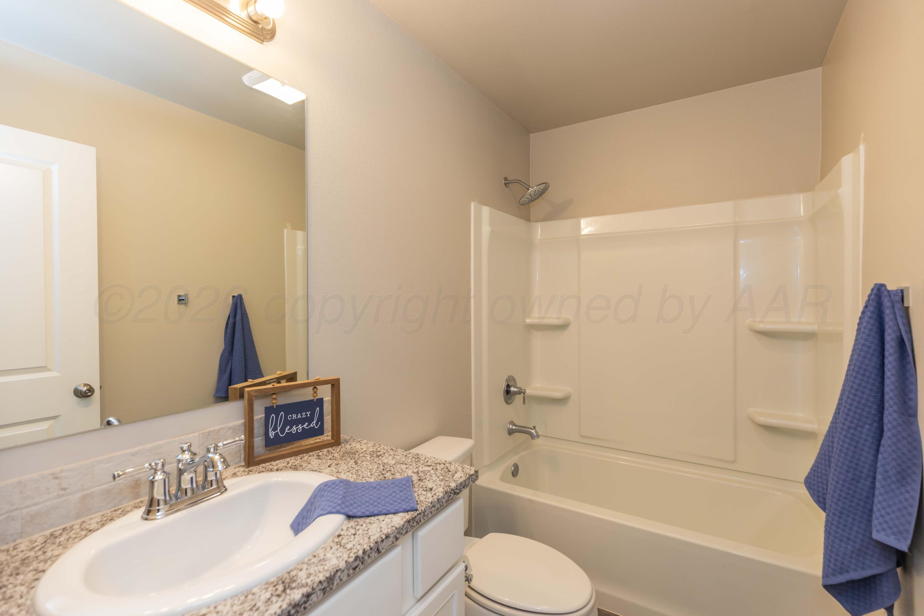 7000 Athens Street Amarillo, TX 79118 - Photo 20 of 42 BATHROOM 2 VIEW 1