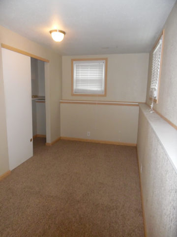 1002 Lakeview Drive Rochelle, IL 61068 - Photo 8 of 14