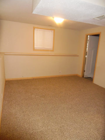 1002 Lakeview Drive Rochelle, IL 61068 - Photo 9 of 14