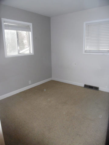 1002 Lakeview Drive Rochelle, IL 61068 - Photo 10 of 14