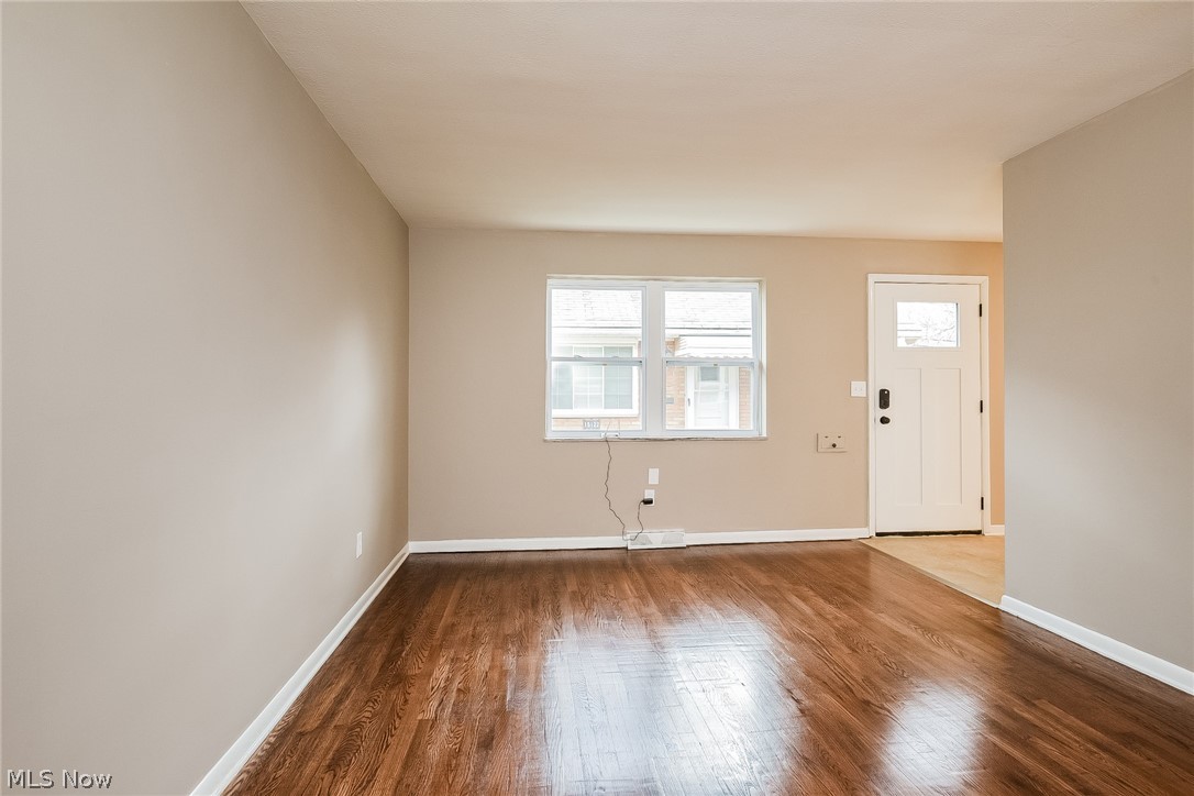 15114 Triskett Road Cleveland, OH 44111 - Photo 5 of 39