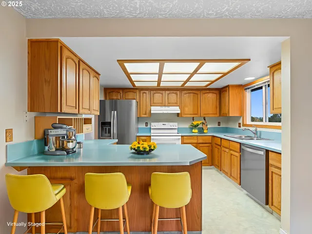 $517,000 | 555 Southwest 7th Street, Gresham, OR 97080