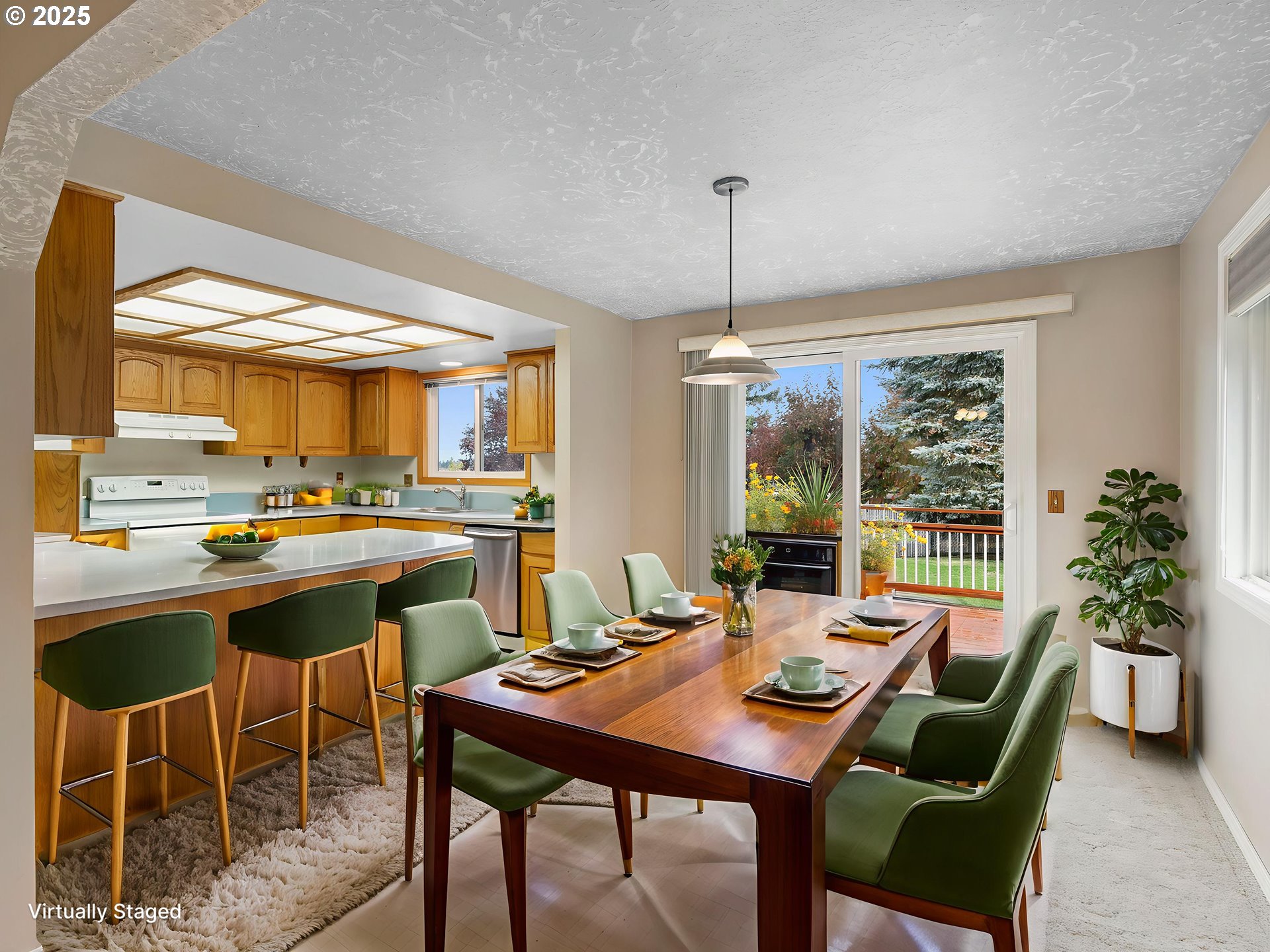 555 Southwest 7th Street Gresham, OR 97080 - Photo 17 of 48 a view of a dining room with furniture window and outside view
