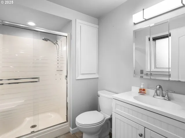 $517,000 | 555 Southwest 7th Street, Gresham, OR 97080