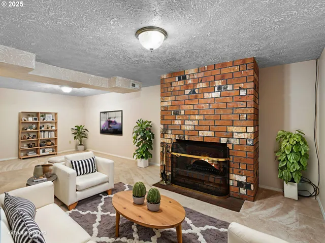 $517,000 | 555 Southwest 7th Street, Gresham, OR 97080