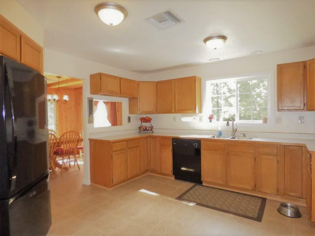 1068 Wards Creek Road Rogue River, OR 97537 - Photo 14 of 57 Southern Oregon Homes 6
