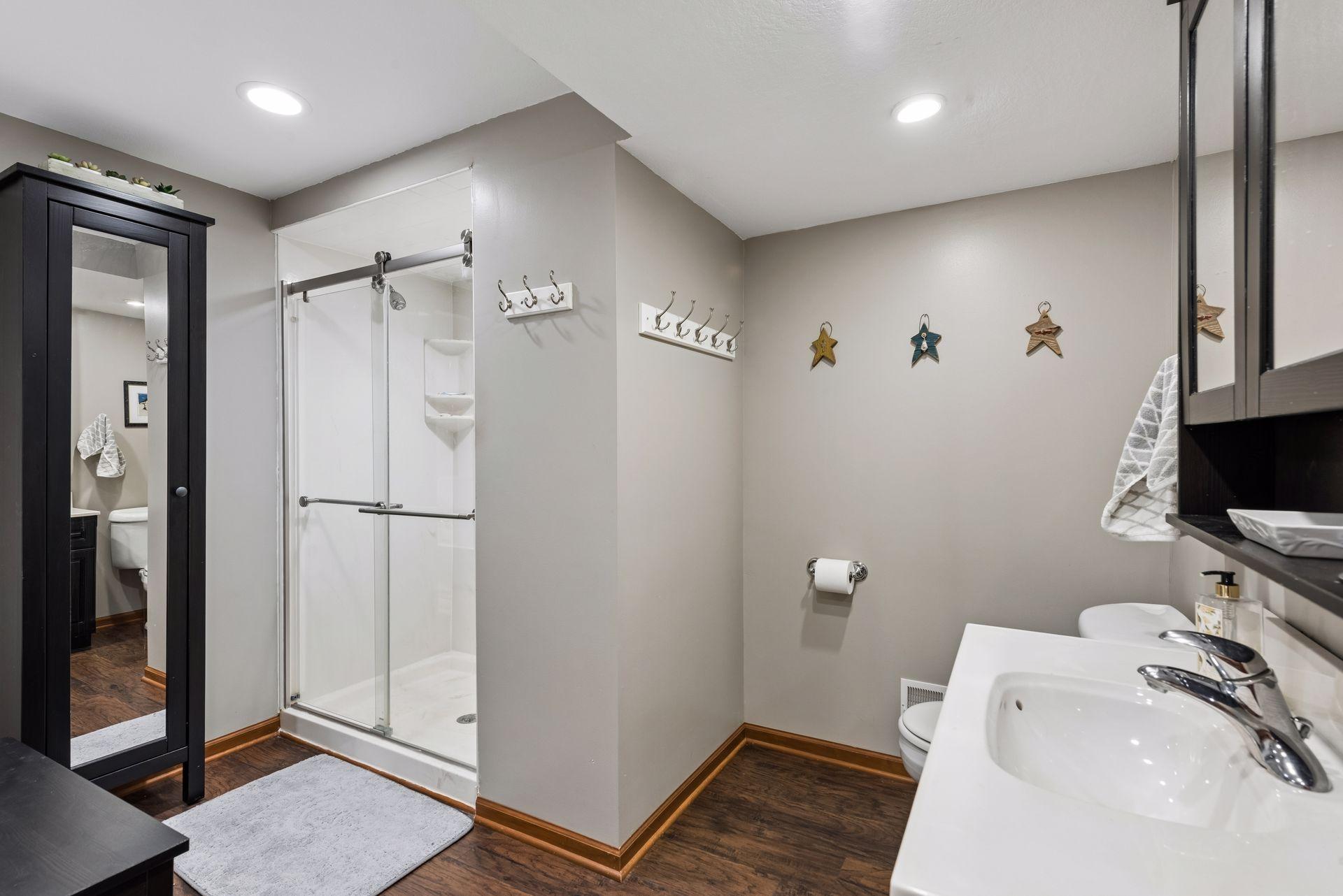 7220 Monardo Lane Edina, MN 55435 - Photo 26 of 35