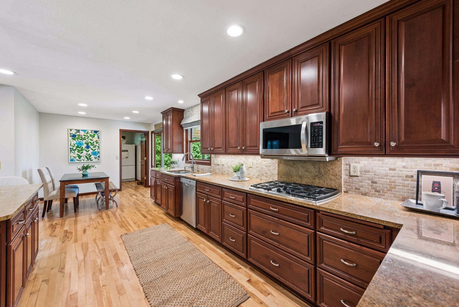 7220 Monardo Lane Edina, MN 55435 - Photo 8 of 35