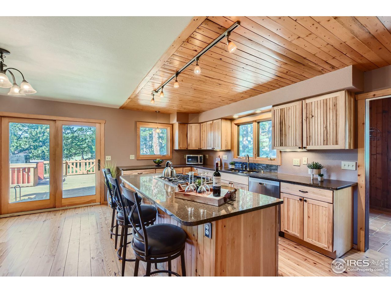 113 Bramer Road Ward, CO 80481 - Photo 4 of 32