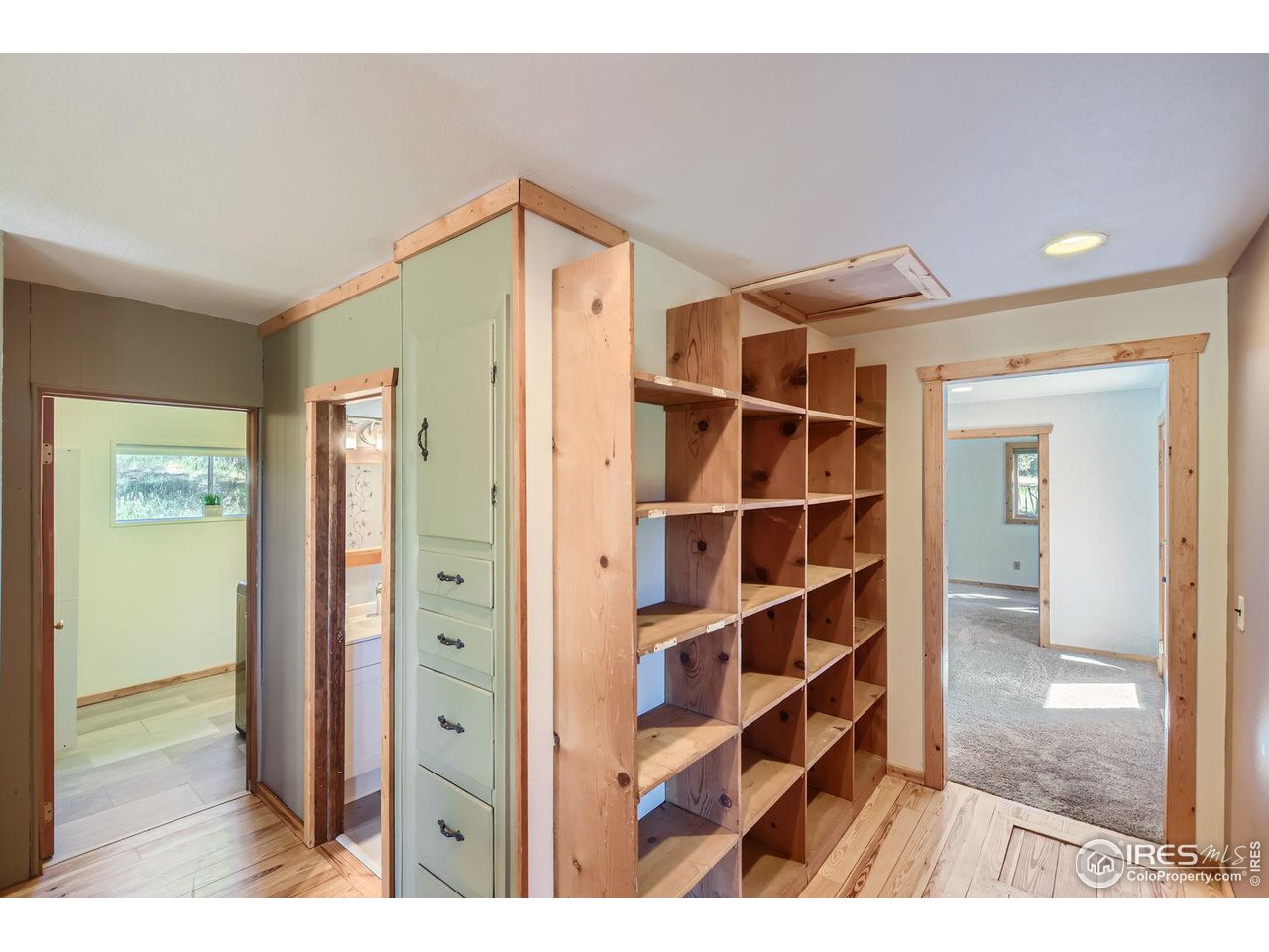 113 Bramer Road Ward, CO 80481 - Photo 7 of 32