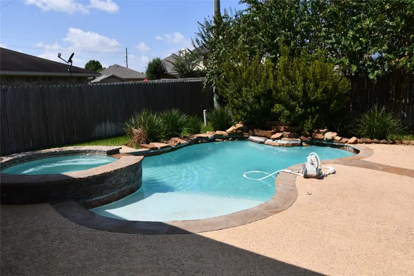 $2,600 | 18118 Cypress Valley Lane, Cypress, TX 77429