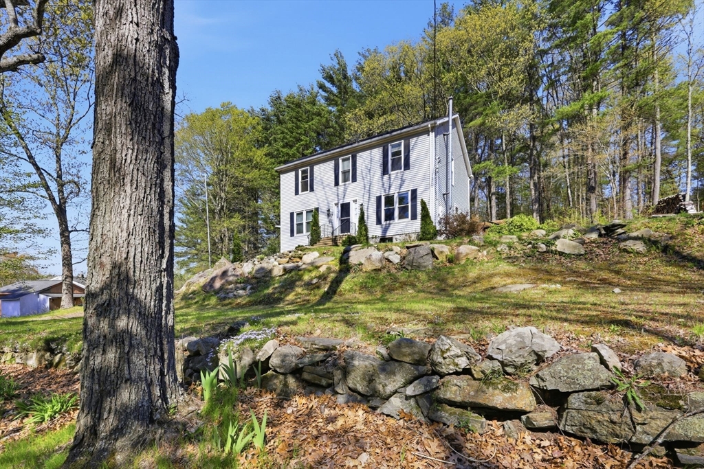 66 Buttonwood Avenue Sutton, MA 01590 - Photo 9 of 42