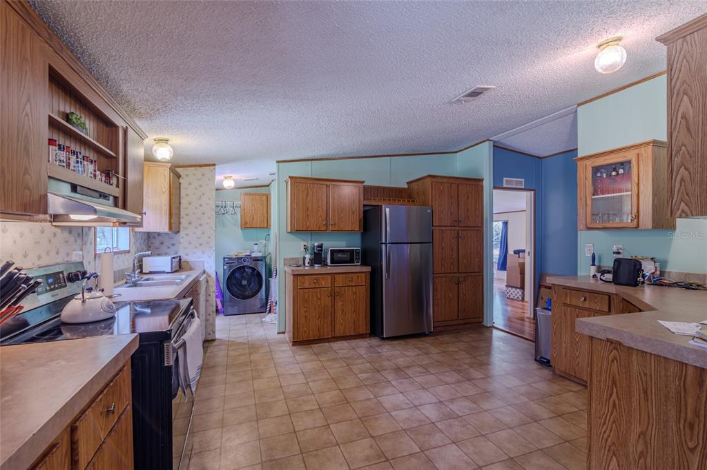 19050 Northeast 3rd Court Citra, FL 32113 - Photo 10 of 23