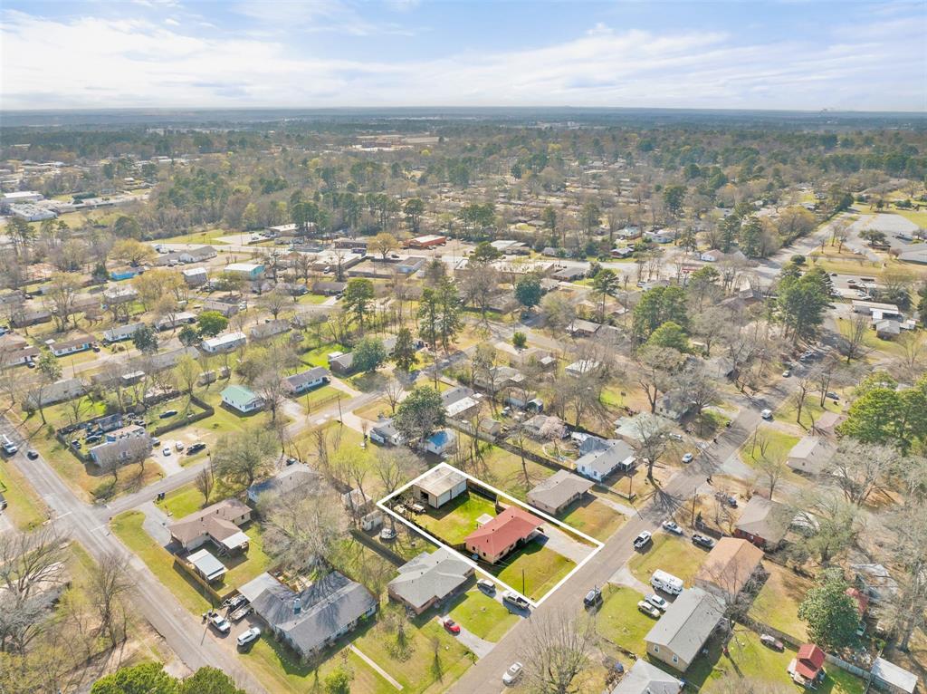 208 Dancer Drive Longview, TX 75604 - Photo 2 of 37