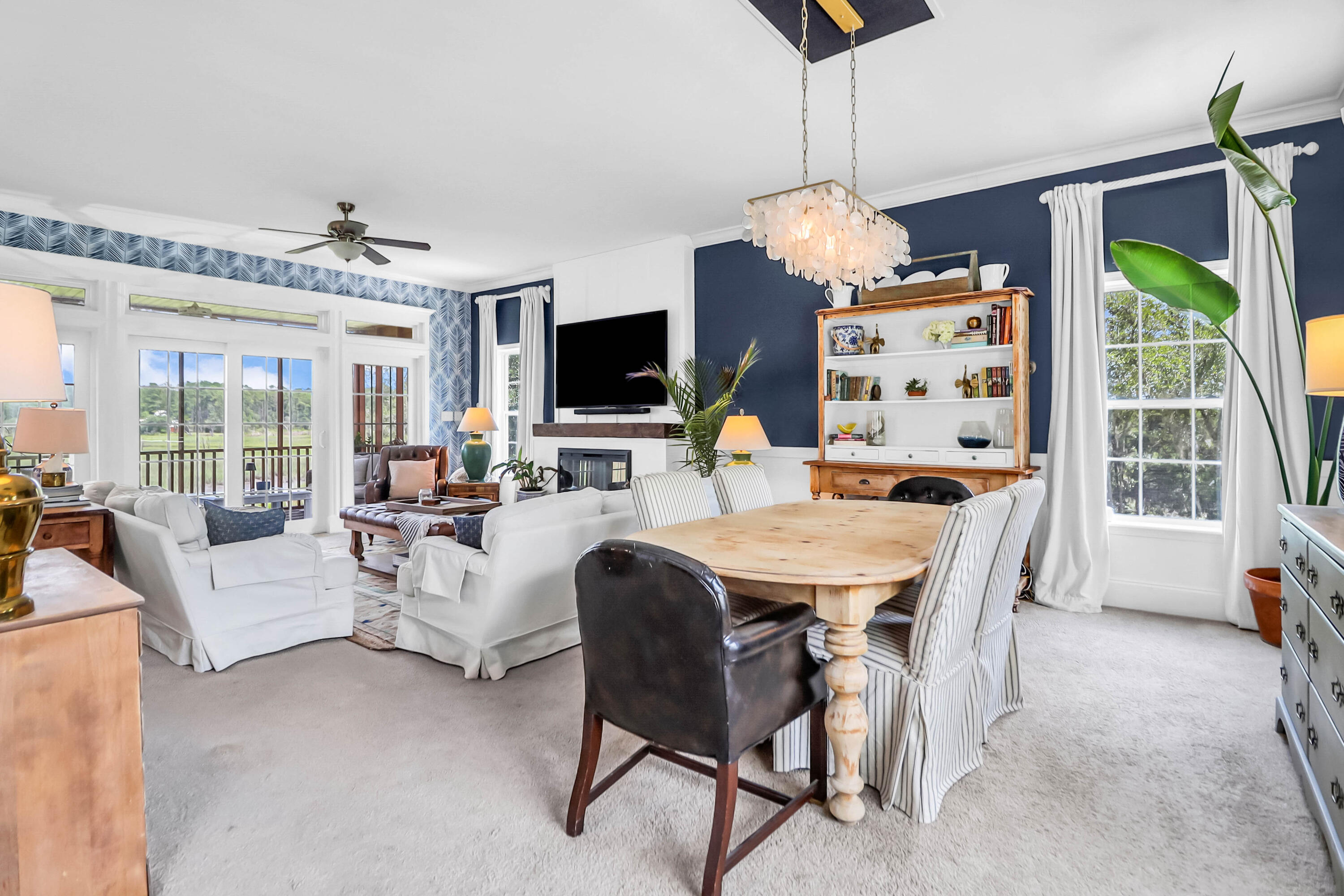 4760 Walking Horse Road Meggett, SC 29449 - Photo 11 of 44 Living Room