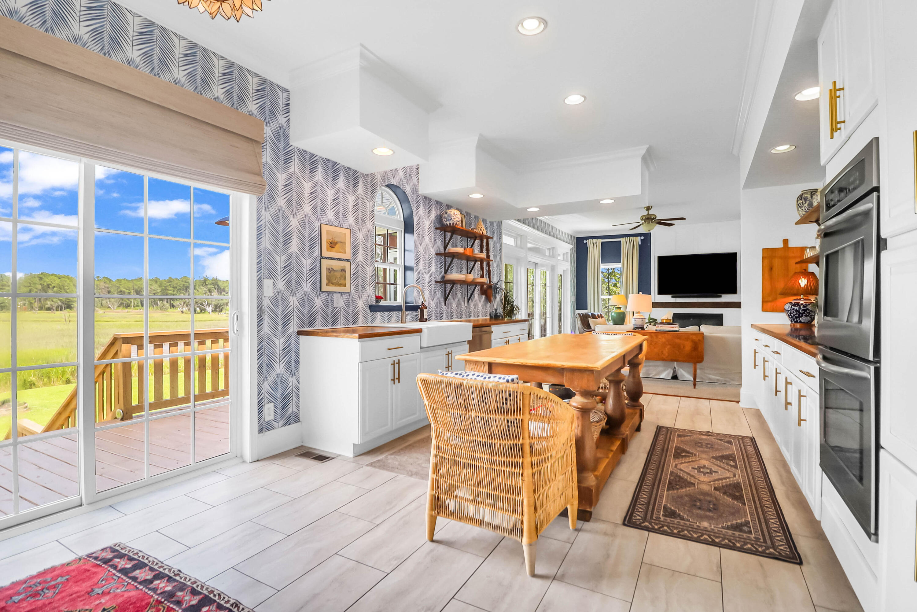 4760 Walking Horse Road Meggett, SC 29449 - Photo 18 of 44 Kitchen