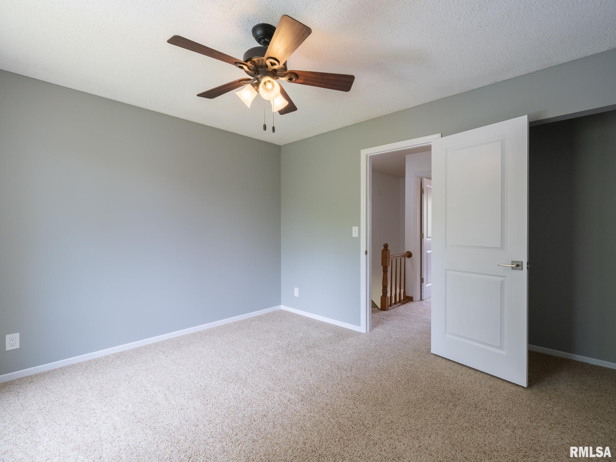 6607 North Camelot Road Peoria, IL 61615 - Photo 36 of 75