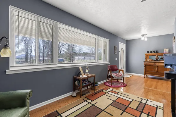 $365,000 | 310 Daniels Road, Trenton, GA 30752
