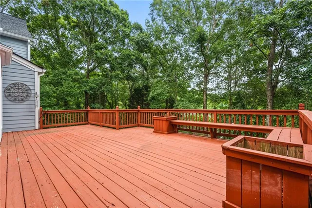 $849,000 | 715 Winterwind Way, Roswell, GA 30075