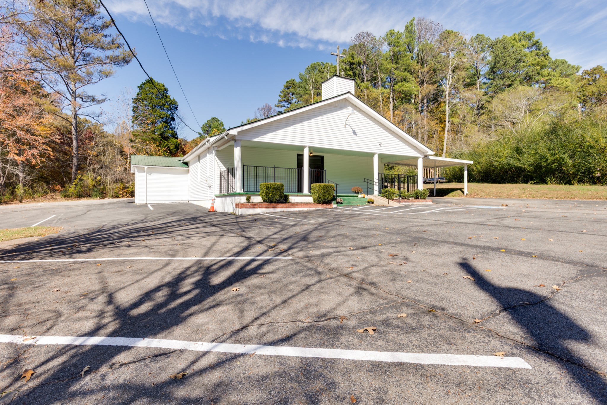 4479 Highway 100 Lyles, TN 37098 - Photo 3 of 13