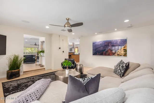 $8,500 | 2909 East Las Rocas Drive, Phoenix, AZ 85028