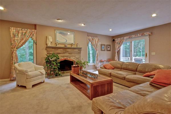 236 Belknap Road Framingham, MA 01701 - Photo 11 of 30 Gallery Image 11