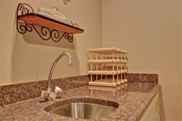 236 Belknap Road Framingham, MA 01701 - Photo 12 of 30 Gallery Image 12