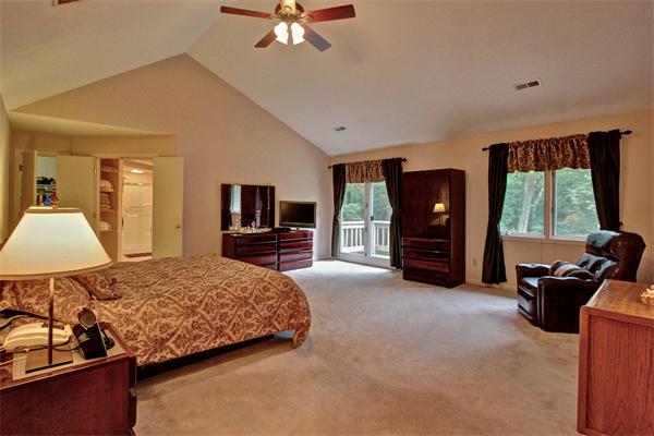 236 Belknap Road Framingham, MA 01701 - Photo 18 of 30 Gallery Image 18
