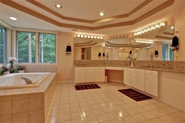 236 Belknap Road Framingham, MA 01701 - Photo 19 of 30 Gallery Image 19