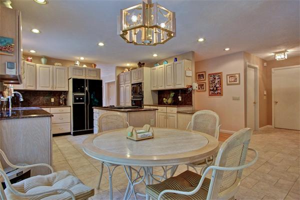 236 Belknap Road Framingham, MA 01701 - Photo 10 of 30 Gallery Image 10