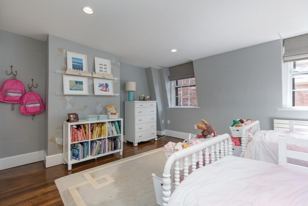 3 River St Place Boston, MA 02114 - Photo 17 of 28