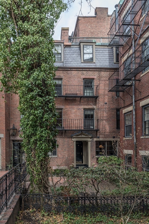 3 River St Place Boston, MA 02114 - Photo 23 of 28