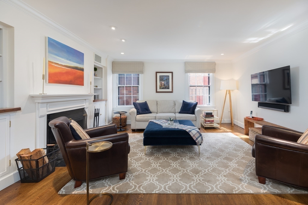 3 River St Place Boston, MA 02114 - Photo 8 of 28