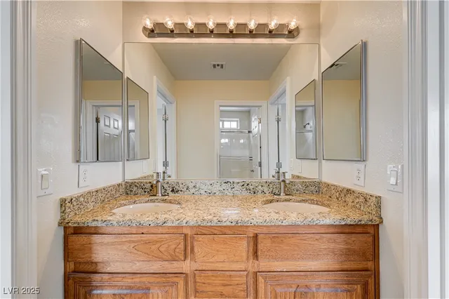 $3,200 | 9475 McCombs Street, Las Vegas, NV 89123