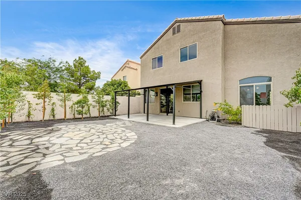 $2,950 | 9475 McCombs Street, Las Vegas, NV 89123