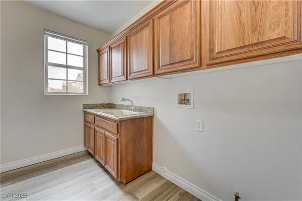 $2,950 | 9475 McCombs Street, Las Vegas, NV 89123