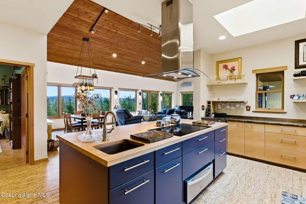 $1,285,000 | 19712 North Cottagewood Lane, Rathdrum, ID 83858