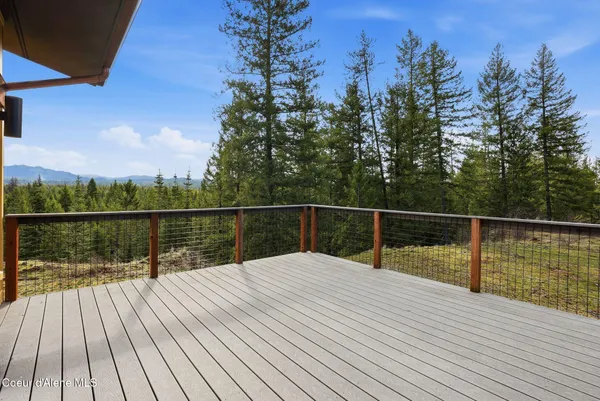 $1,285,000 | 19712 North Cottagewood Lane, Rathdrum, ID 83858
