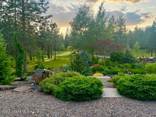 $1,285,000 | 19712 North Cottagewood Lane, Rathdrum, ID 83858