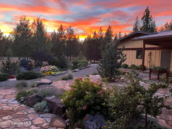 $1,285,000 | 19712 North Cottagewood Lane, Rathdrum, ID 83858