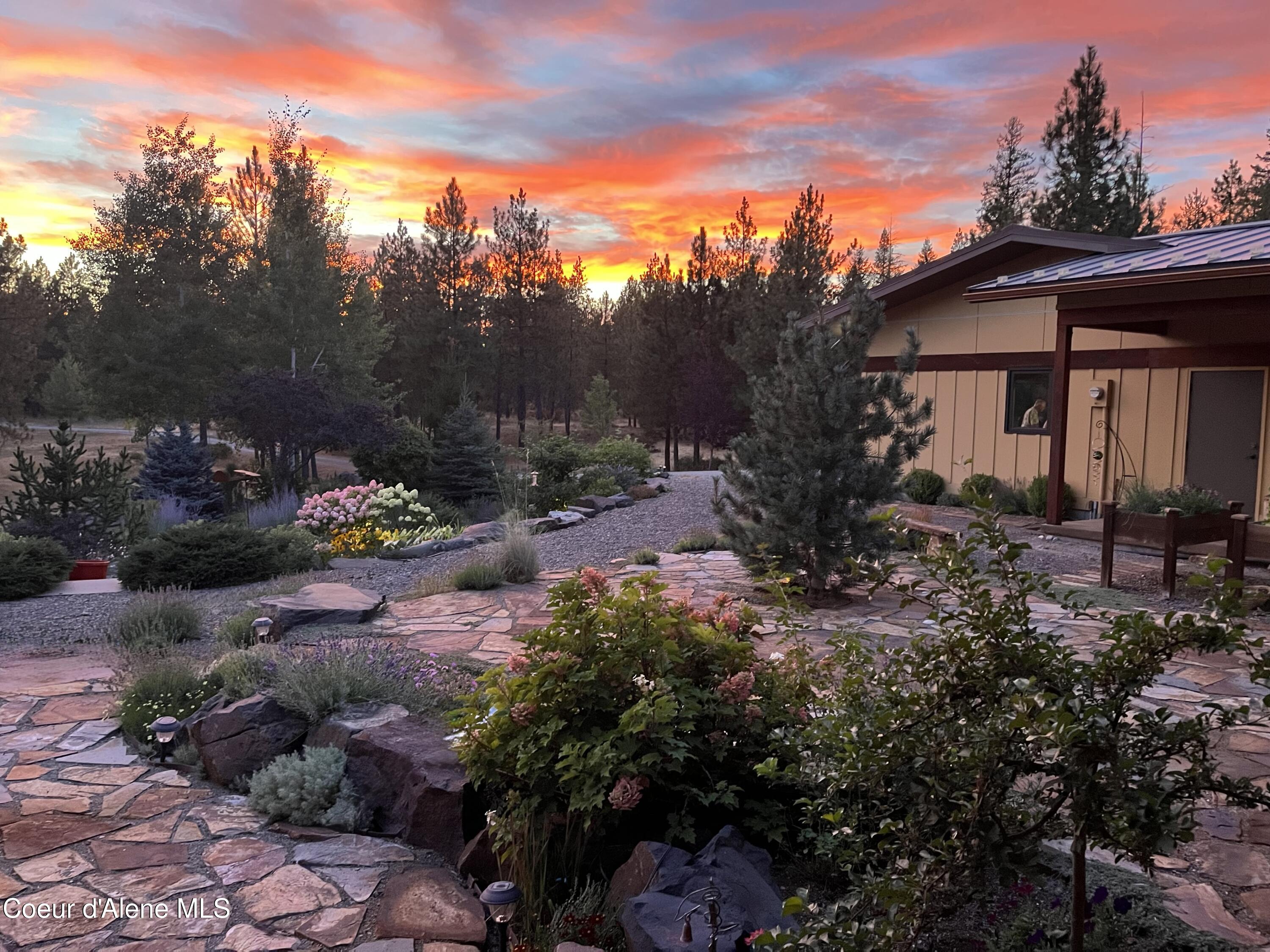 19712 North Cottagewood Lane Rathdrum, ID 83858 - Photo 35 of 40 IMG_1043big (2)